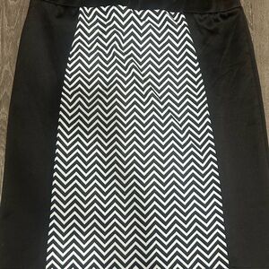 Fig and Blu Stretch Chevron Pattern Black and White Skirt Goth Retro Rock Large